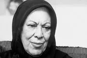 سیمین دانشور هنرمندی و نویسندگی را به سیاستمدار شدن ترجیح داد