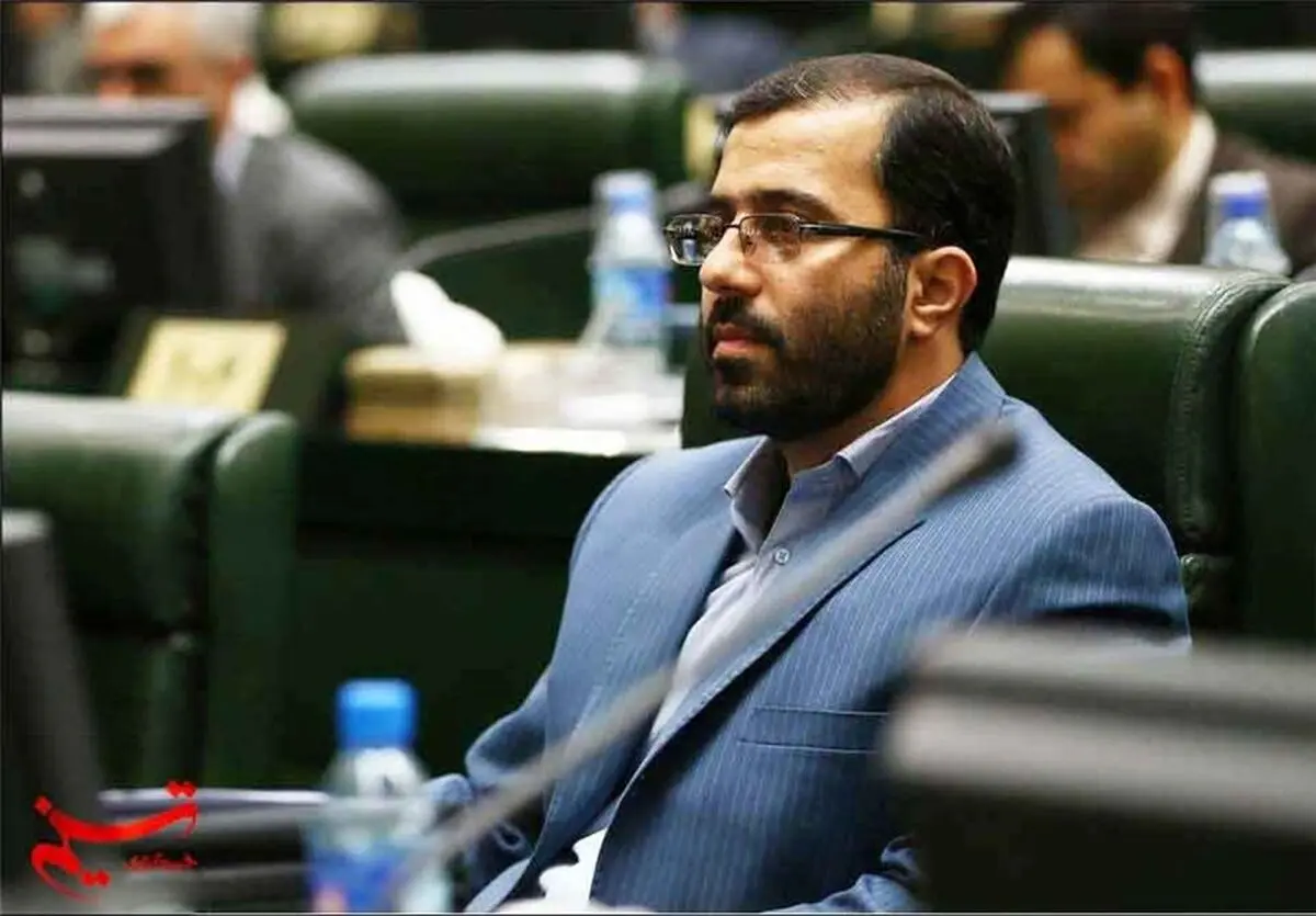 ادامه پرداخت حقوقهای نجومی در دستگاههای اجرایی