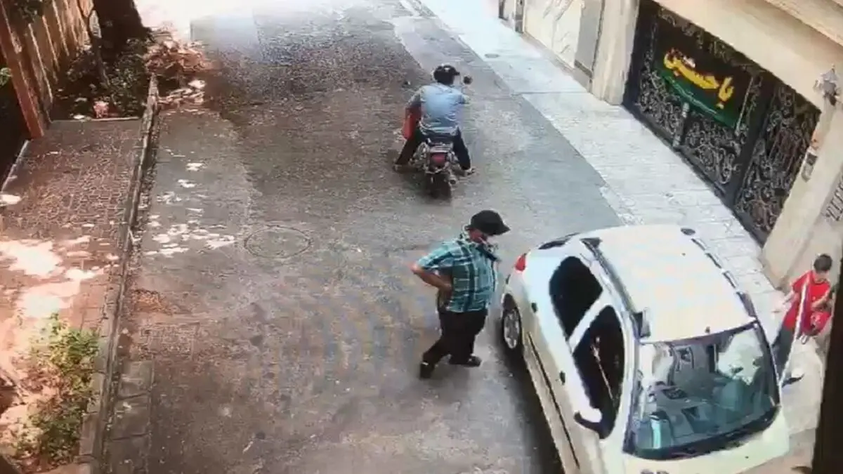 زورگیری از یک مادر و کودک در شرق تهران/فیلم
