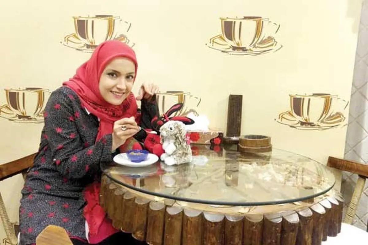 خانم مجری: به من می گویند شما پیر نمیشی؟!