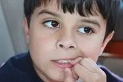 7 راهکار برای مقابلـه با ناخن جویدن