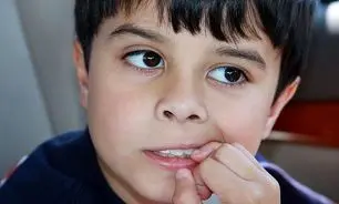 درمان طلایی ناخن جویدن کودکان