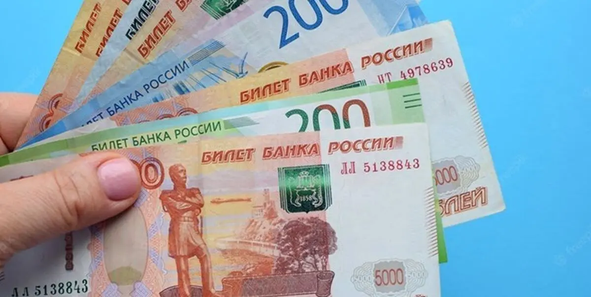 قیمت دلار ۲۷ خرداد ۱۴۰۲ / خبردرمانی بازار ارز را آرام می‌کند؟
