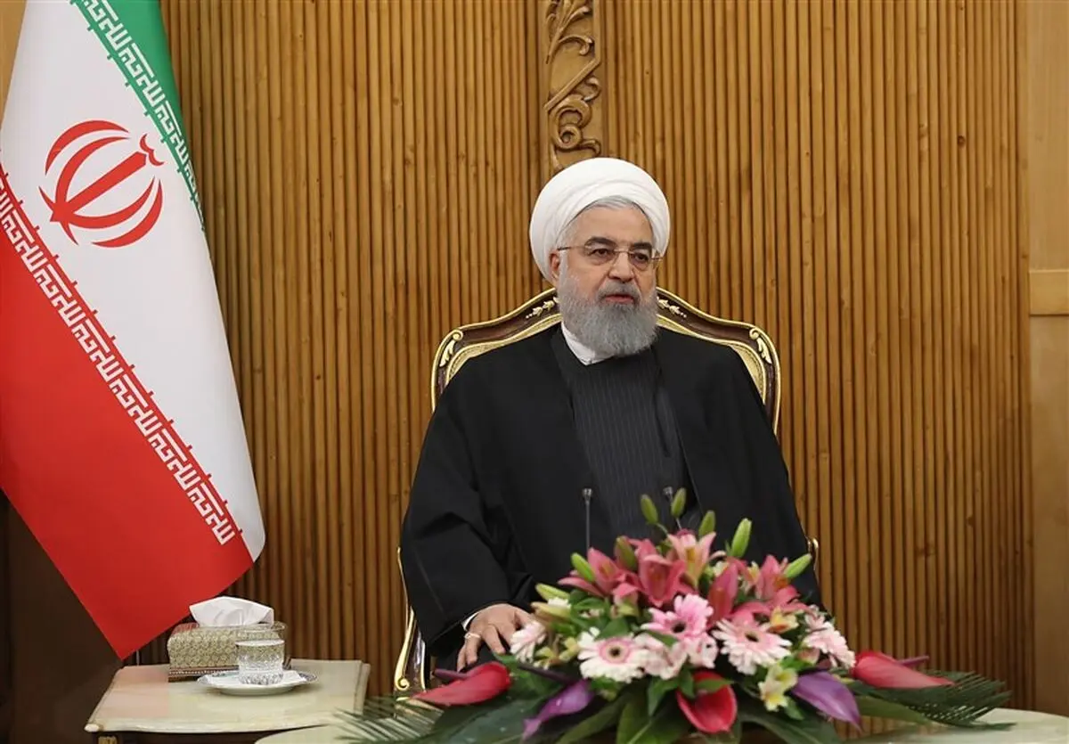 روحانی در مهرآباد: در کنار مردم عراق هستیم