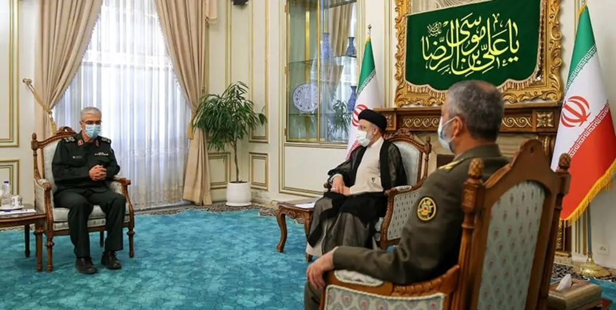دیدار رئیس ستاد کل نیروهای مسلح با آیتالله رئیسی