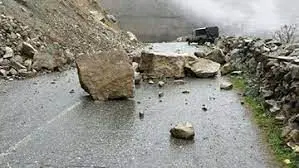 
امروز شنبه 14 بهمن؛  ریزش سنگ و سقوط بهمن را جدی بگیرید