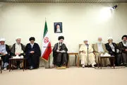 نخبگان امریکا از داشتن چنین رئیس‌جمهوری احساس شرم می‌کنند