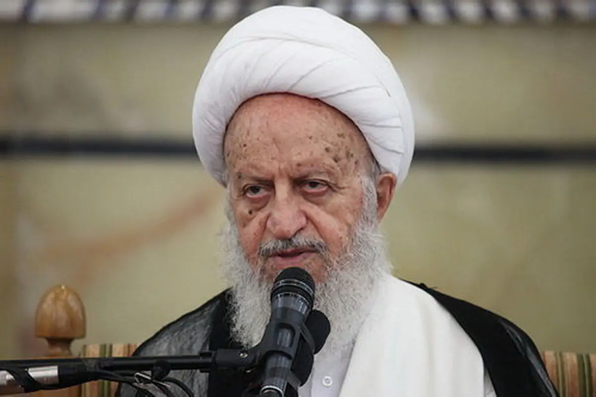 توصیه آیت‌الله مکارم به فرمانده ناجا