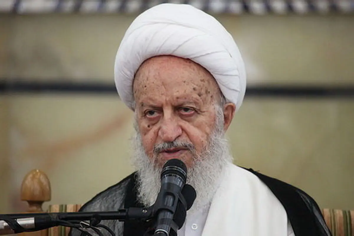 آیت‌الله مکارم: تخلفات کلان ملت را بدبین می‌کند