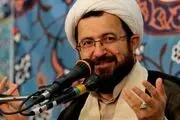 سخنان کامل حجت‌الاسلام ماندگاری در پاسخ به فرد معترض در مسجد جمکران