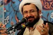 سخنان کامل حجت‌الاسلام ماندگاری در پاسخ به فرد معترض در مسجد جمکران