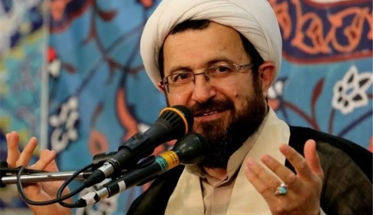 سخنان کامل حجت‌الاسلام ماندگاری در پاسخ به فرد معترض در مسجد جمکران