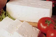 پنیر تبریزی، سفید یا خامه‌ای؟!