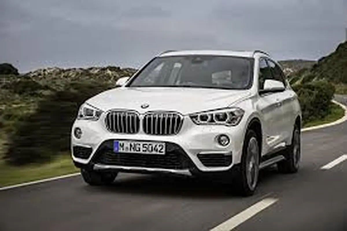 انتقادها از لوگوی BMW که زیر و رو شد!/ عکس