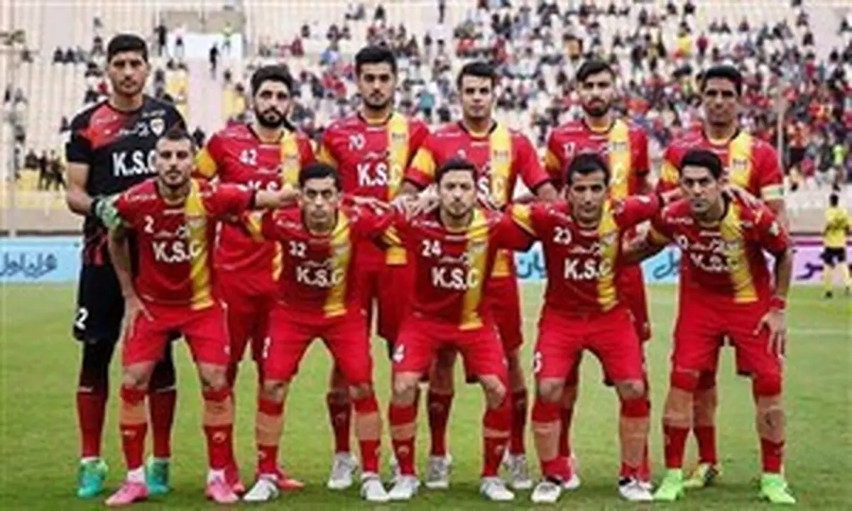 جدایی سه بازیکن فولاد تکذیب شد