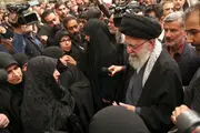 اقامه نماز بر پیکر هفت شهید راه قدس توسط رهبرانقلاب/ گزارش تصویری 