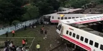 خروج قطار از ریل در تایوان، 17 کشته برجا گذاشت