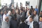 تجمع اعتراض آمیز مردم روستای میموندره از فعالیت معدن باریت در این منطقه