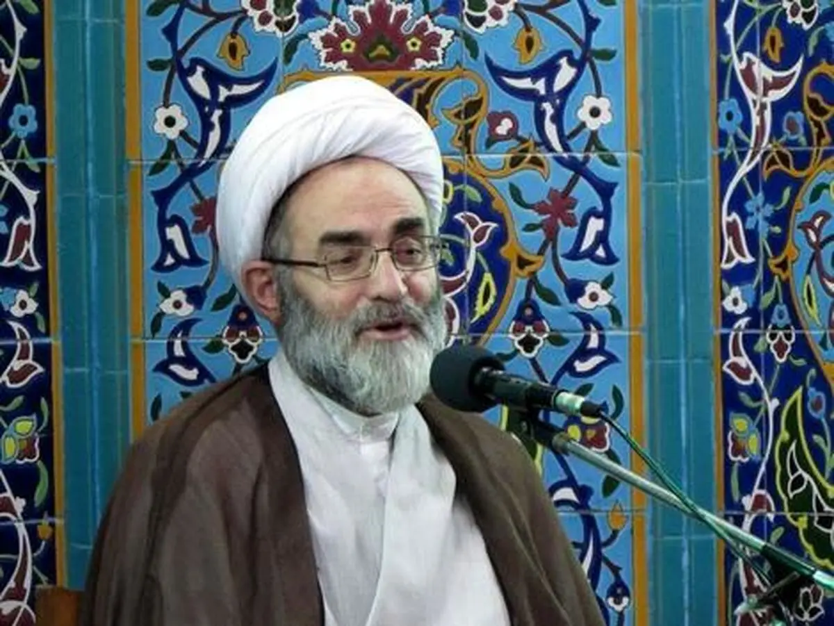 امام جمعه رشت در جشنواره تئاتر کودک ایثار: از تمام خواهرانی که اینجا حجاب را رعایت نکردهاند، بیزارم
