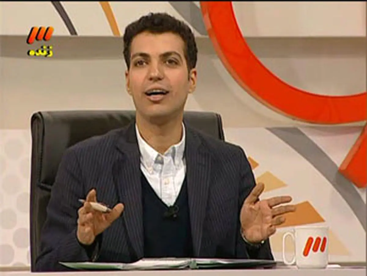 عادل فردوسی پور عزادار شد