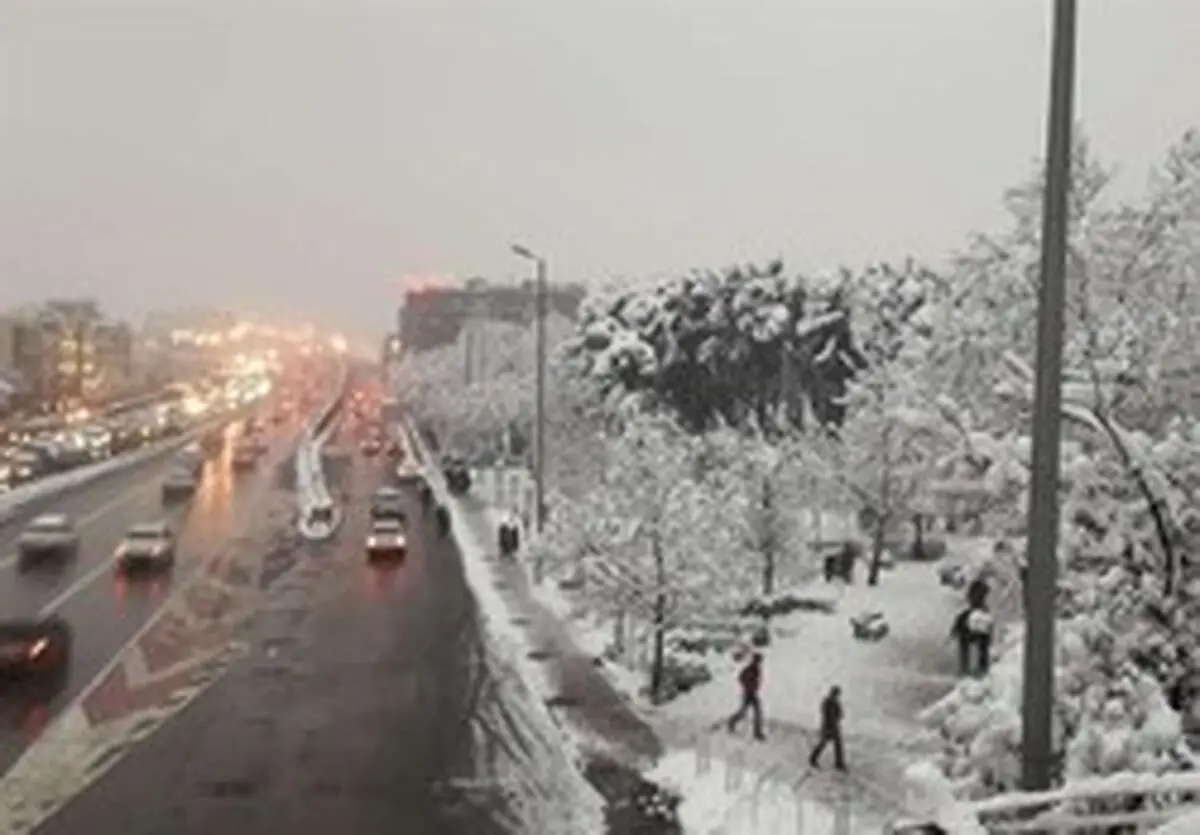 بارش برف و باران در محورهای 11 استان کشور
