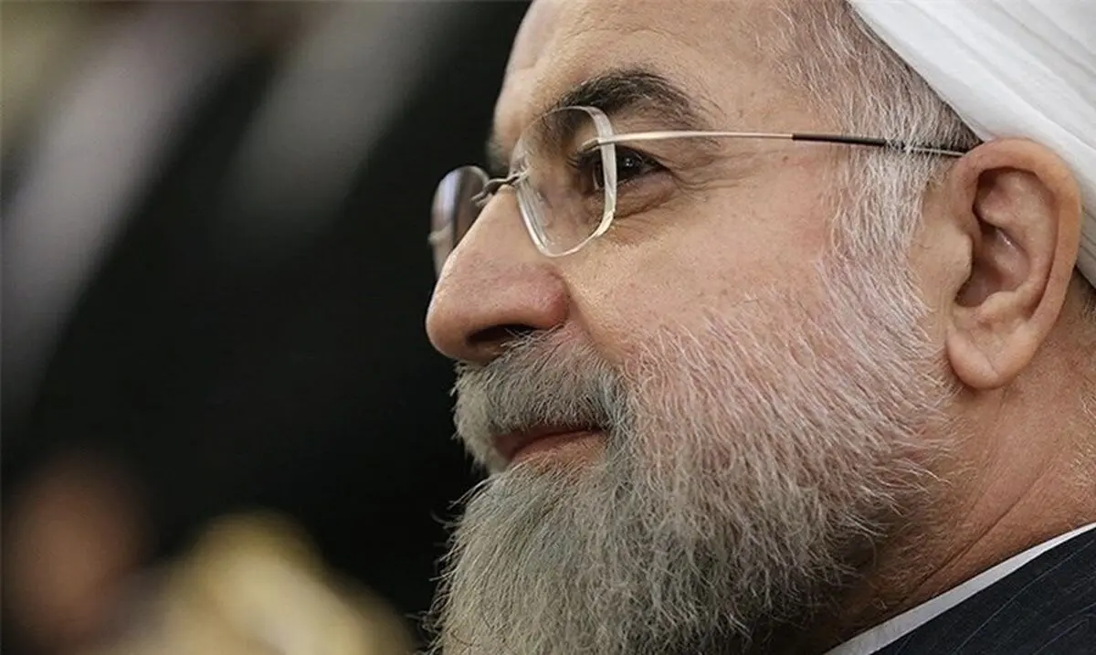 روحانی لااقل اشتباهاتش را می‌پذیرفت