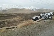 برخورد پژو با تیر برق، ۳ کشته و مجروح برجای گذاشت 
