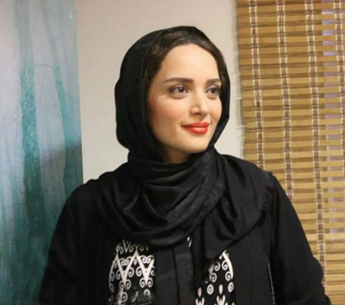 «بهنوش طباطبایی» در فیلم «زیر سقف دودی»/ عکس