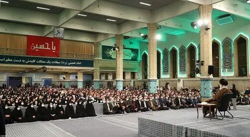 جمعی از معلمان و فرهنگیان با رهبر انقلاب دیدار کردند/گزارش تصویری