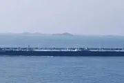 در ساحل جزیره خارک، یک نفتکش مورد اصابت دو موشک آمریکایی قرار گرفت