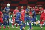 مصدومیت شدید مهاجم گل گهر به خاطر برخورد با مدافع پرسپولیس