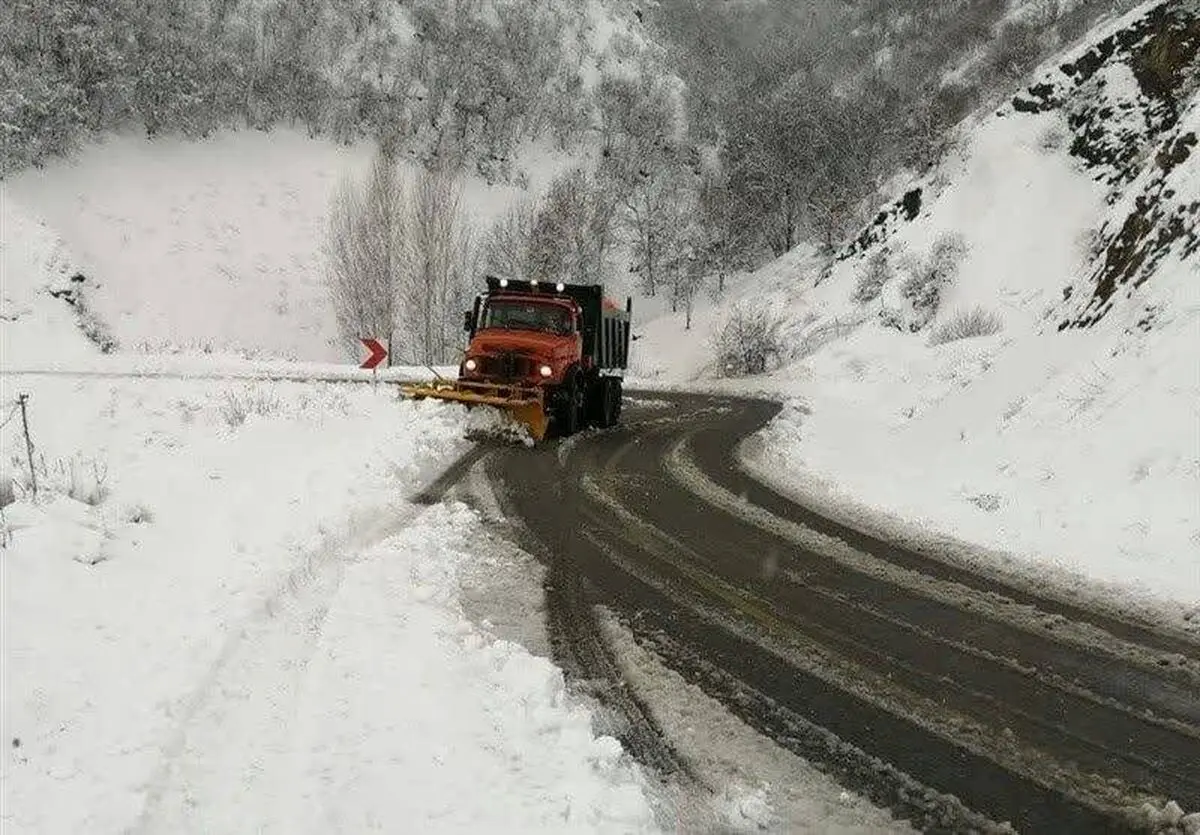 مسدود شدن راه ارتباطی ۱۵۰ روستای الیگودرز