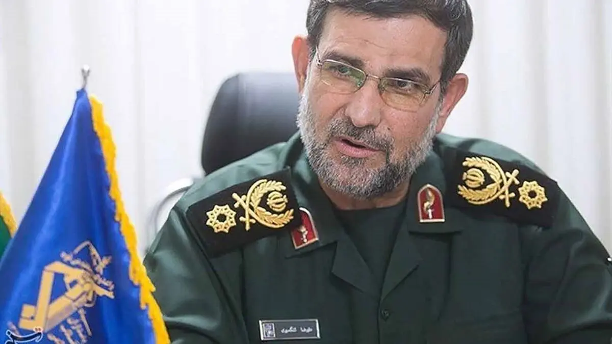 
 فرمانده نیروی دریایی سپاه:  مردم منتظر شگفتانه پهپادی نیروی دریایی سپاه باشند
