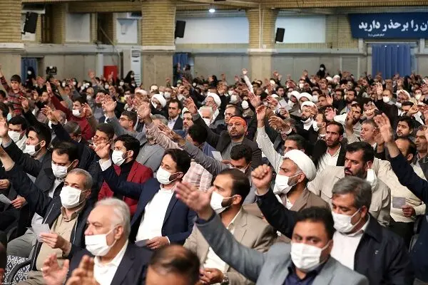 دیدار صدها نفر از مردم اصفهان با رهبر انقلاب اسلامی/گزارش تصویری