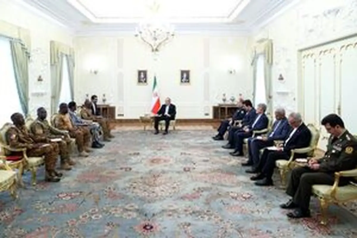 
پزشکیان: نگاه ایران به آفریقا راهبردی و مبتنی بر منافع متقابل است
