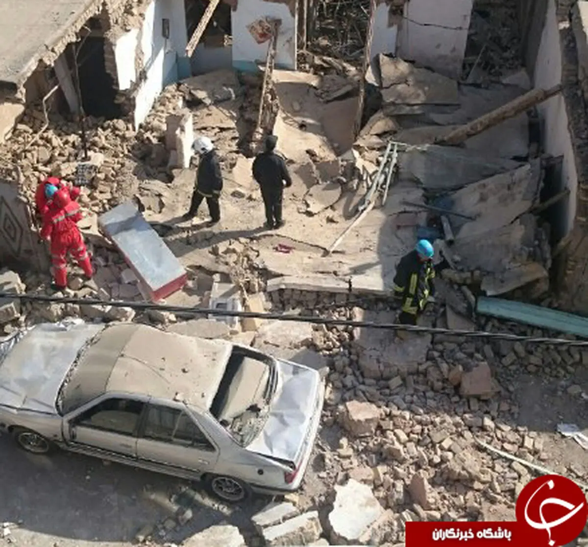
یک کشته براثر انفجار منزل مسکونی در مشهد + عکس

