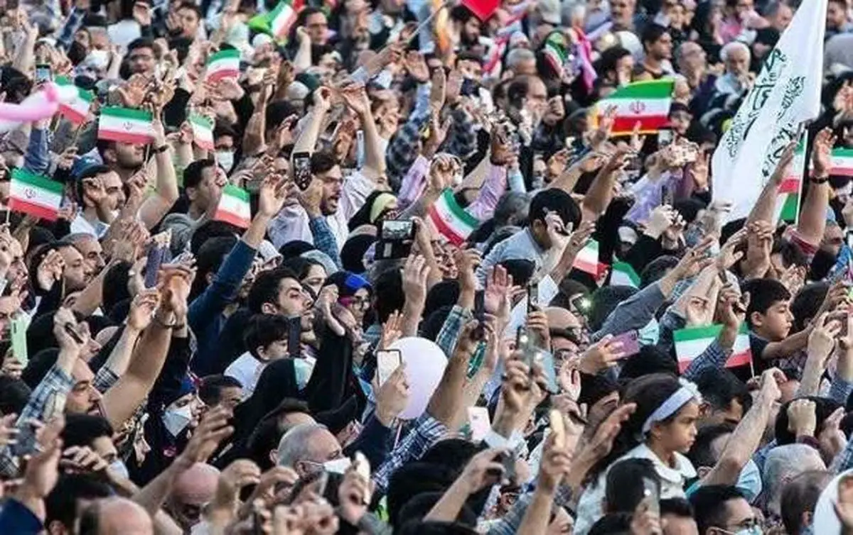 تصویر هوایی از جمعیت جشن میلاد پیامبر(ص) +فیلم