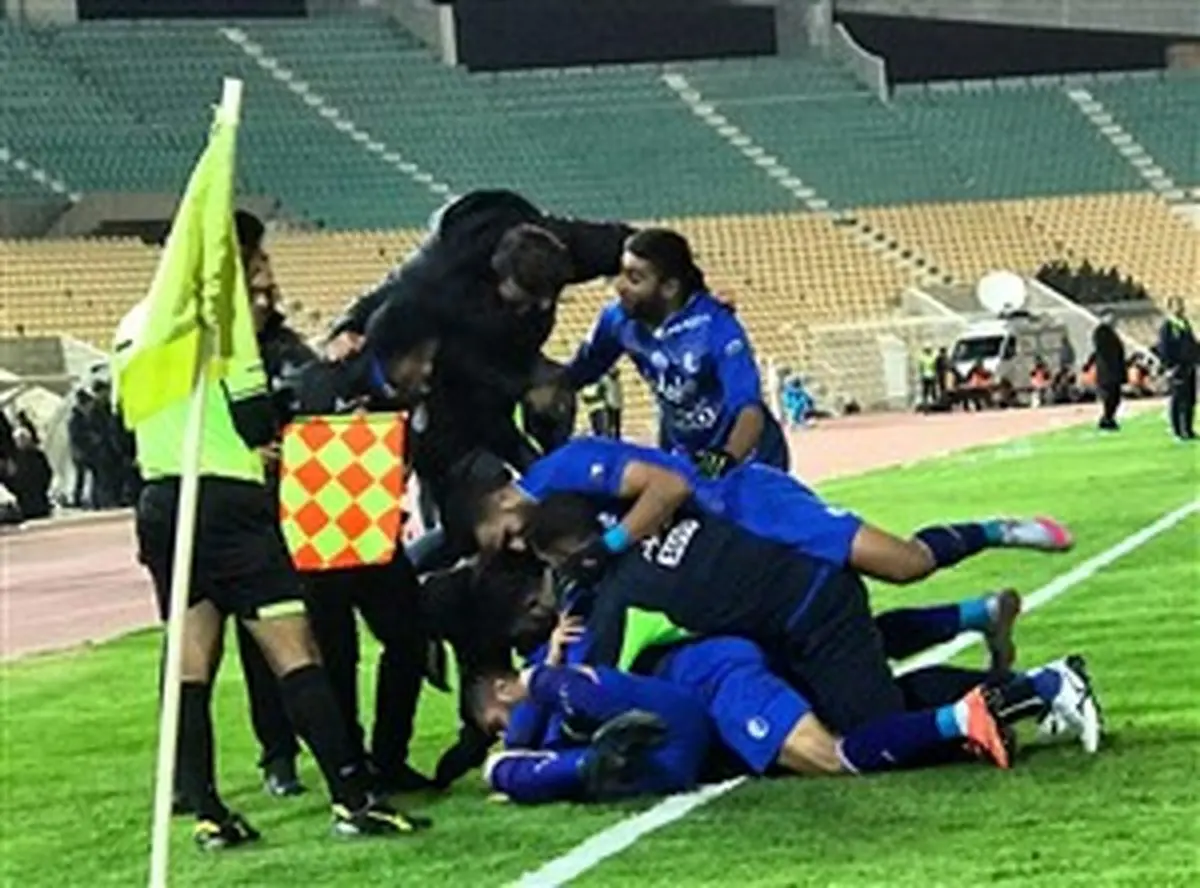 نفت 3 - استقلال 2؛ یلدا به کام دایی