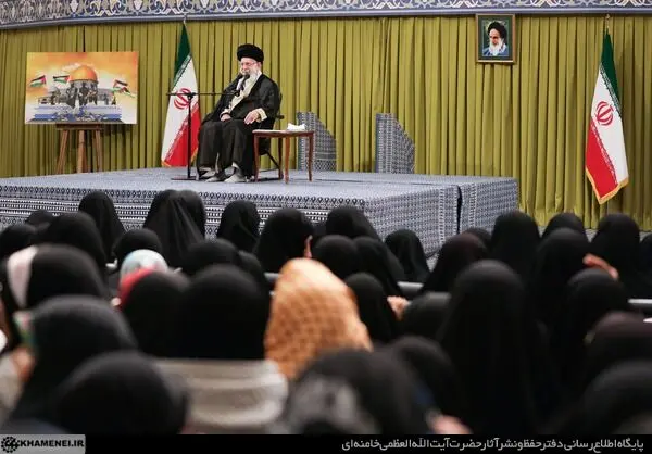 دیدار دانش‌آموزان و دانشجویان با  رهبر انقلاب/گزارش تصویری