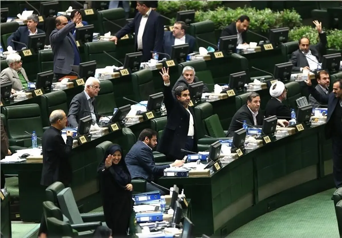 نمایندگان برای استیضاح مصمم تر شدند
