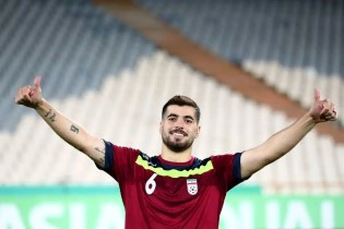 پرسپولیس یا استقلال؟ رنگ پیراهن سعید عزت اللهی مشخص شد