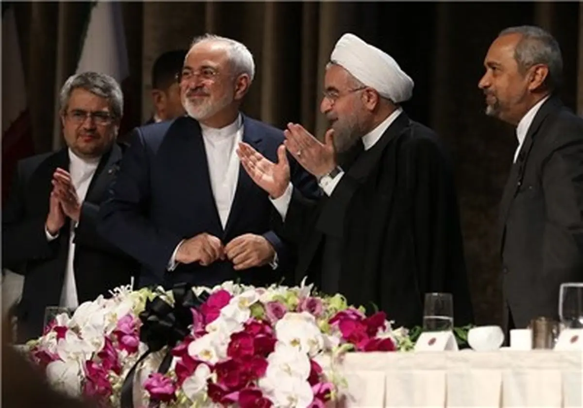 روحانی: دیروز نفت صادر میکردیم و امروز امنیت