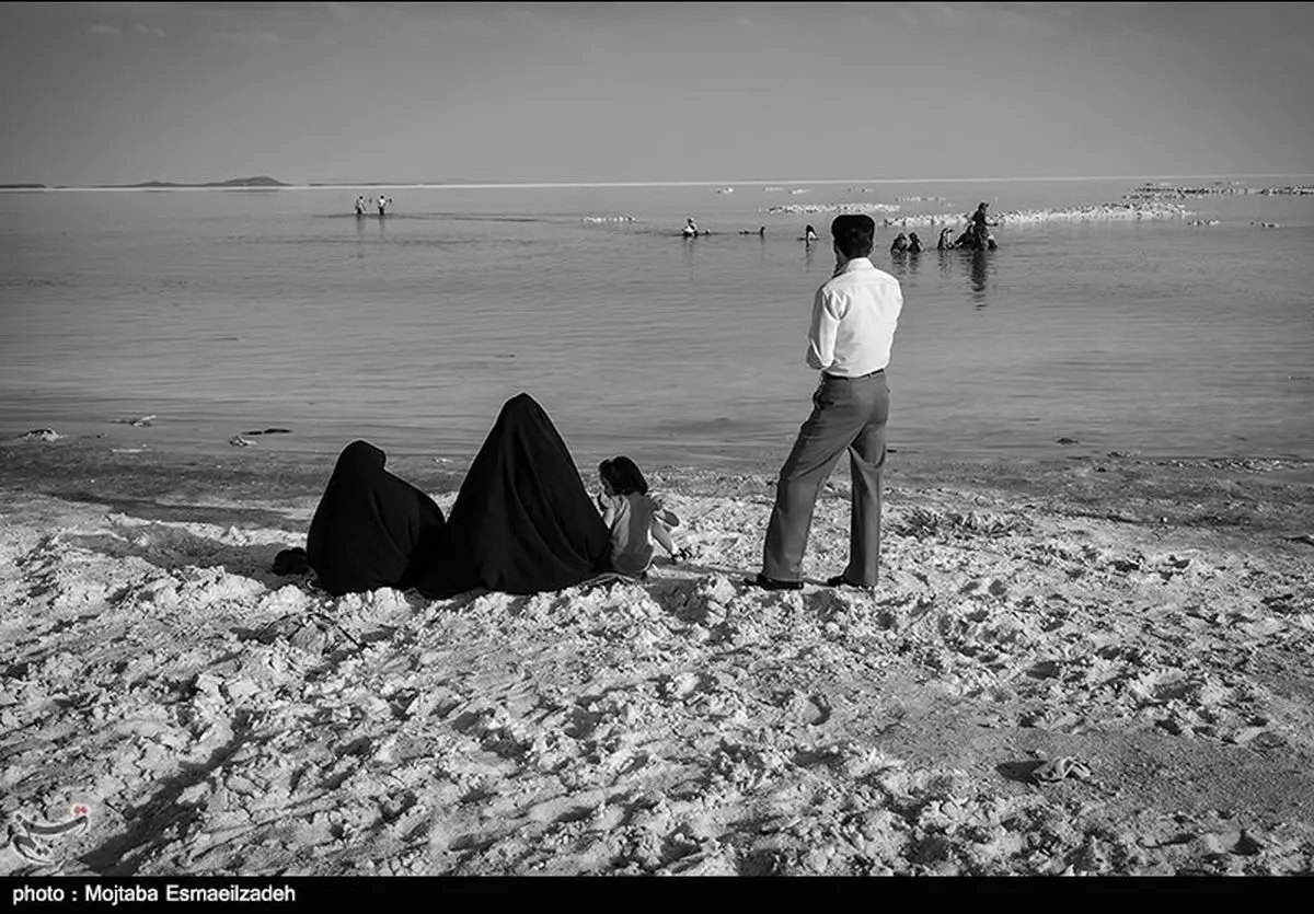 دریاچه ارومیه در بستر مرگ
