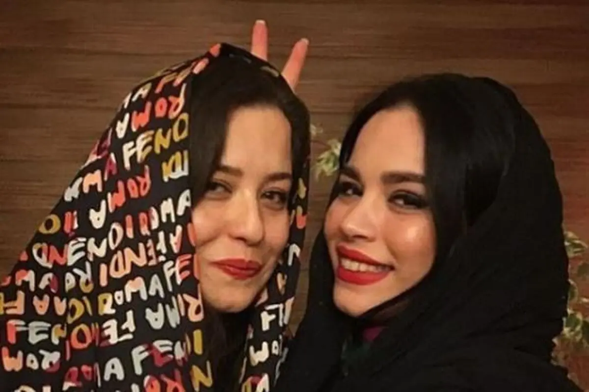شوخی جالب ملیکا شریفی نیا با خواهرش/عکس