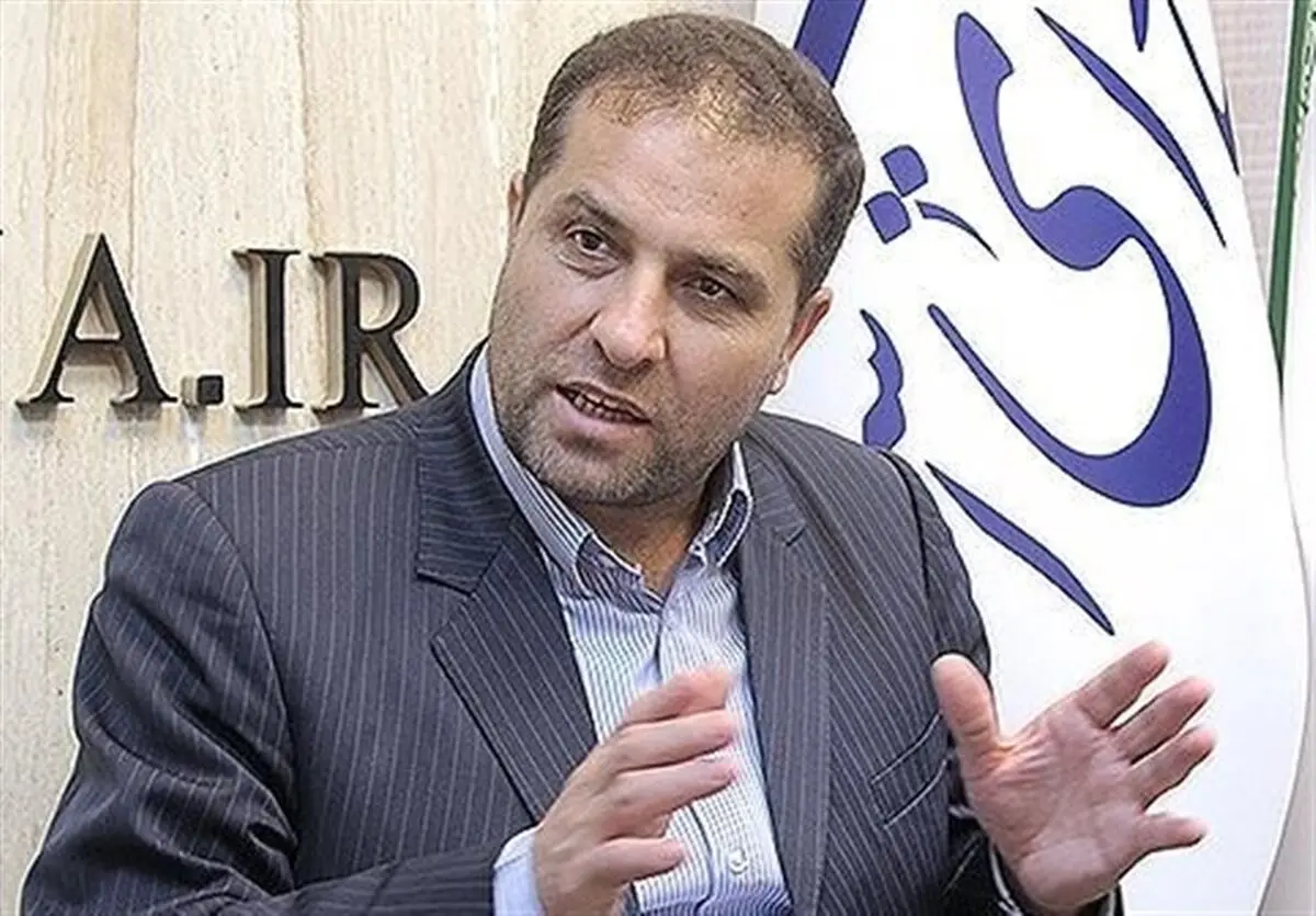نظری: با آبروی مجلس بازی نکنید!