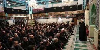 حضور روحانی در جمع عزاداران حسینی در مسجد سلمان فارسی نهاد ریاست جمهوری
