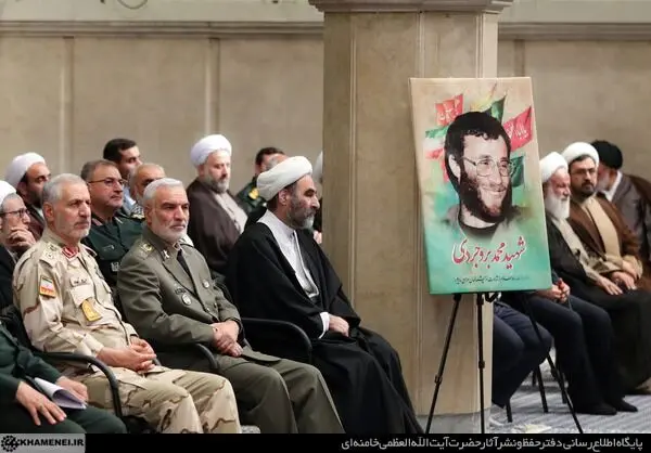 دیدار دست‌اندرکاران برگزاری کنگره ملی شهدای استان لرستان با رهبر معظم انقلاب/گزارش تصویری