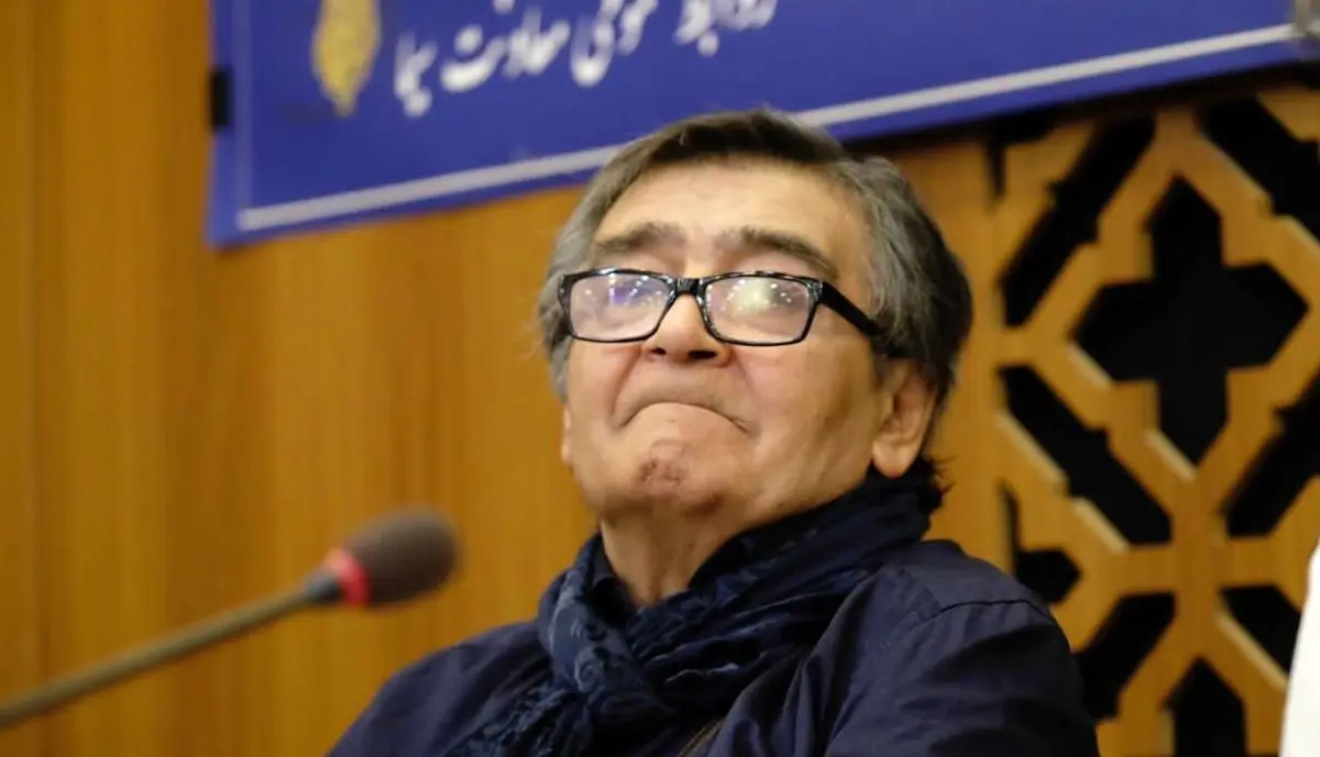 چهکسانی از حاشیهسازی برای رضا رویگری سود میبرند؟
