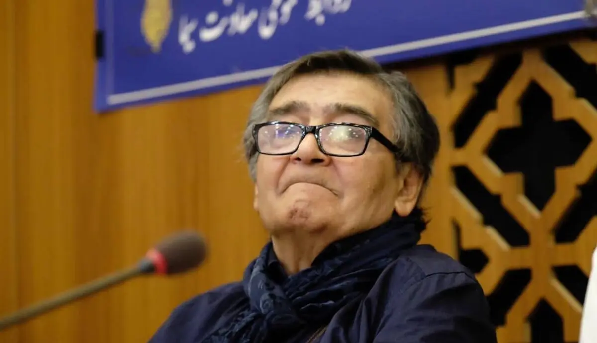 نمایش یک عمر فعالیت هنری رضا رویگری