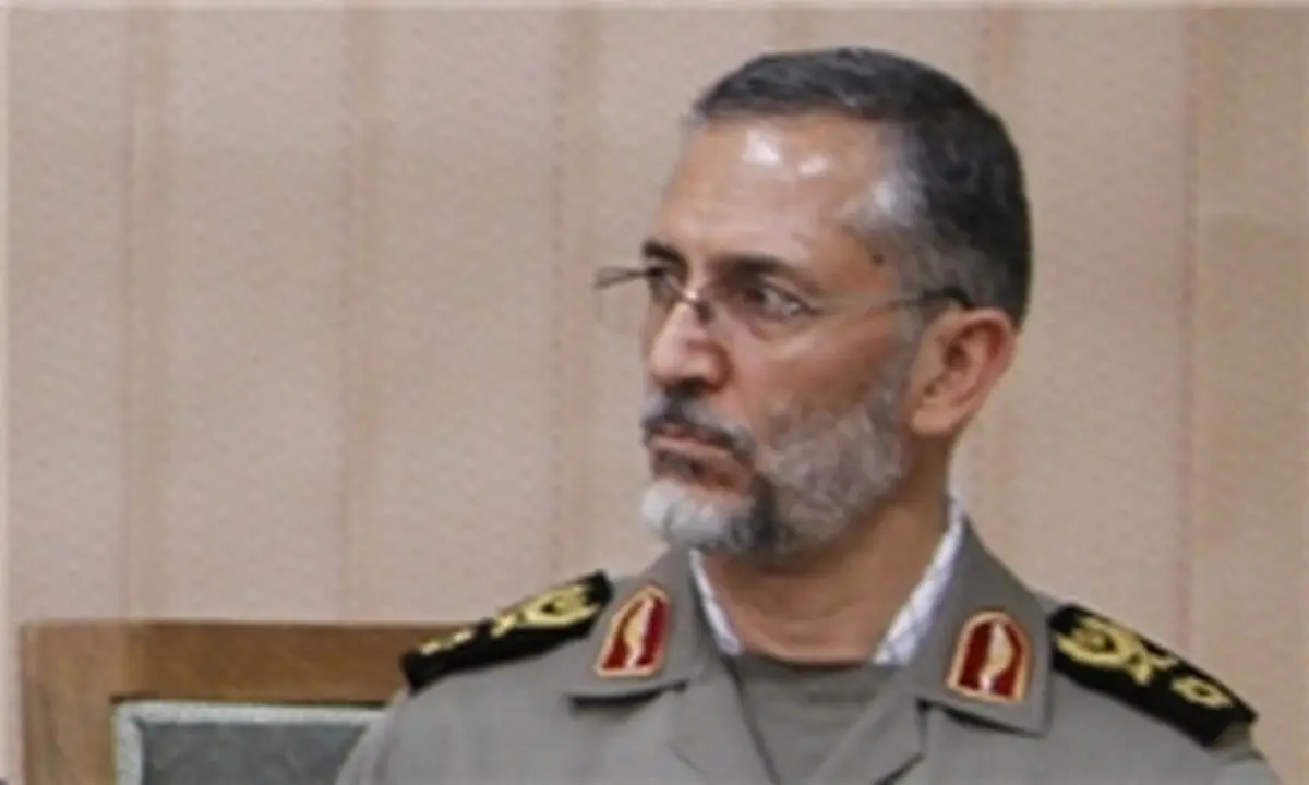 دشمن می‌خواهد تفکر مسئولین را استحاله کند